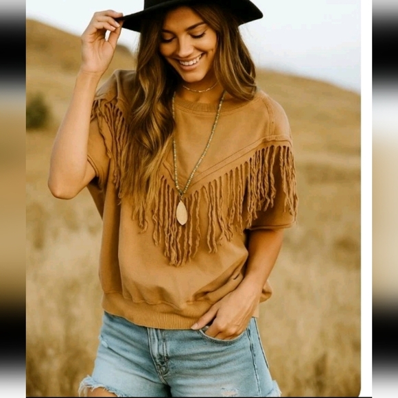 Chelsea DeBoer By Lily & Lottie Womens Tan Bristol Fringe Festival Boho Top M - Picture 1 of 11